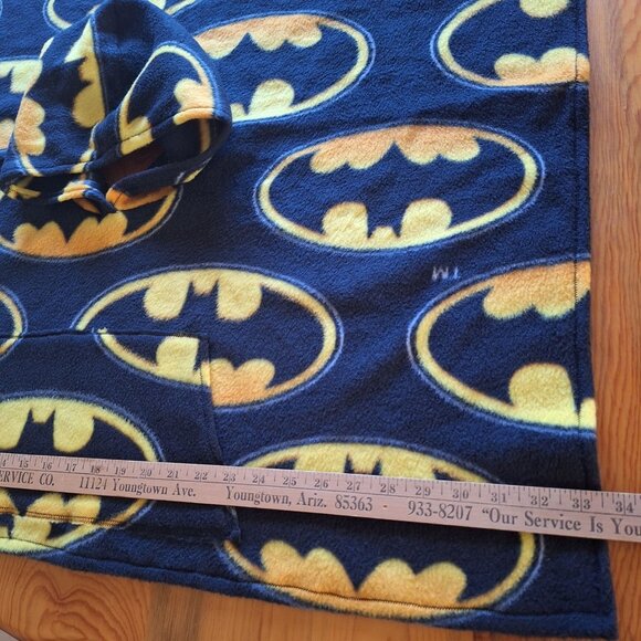 Handmade Batman Kids Fleece Poncho With Hood & Pocket Car Seat Black Yellow - Picture 9 of 11